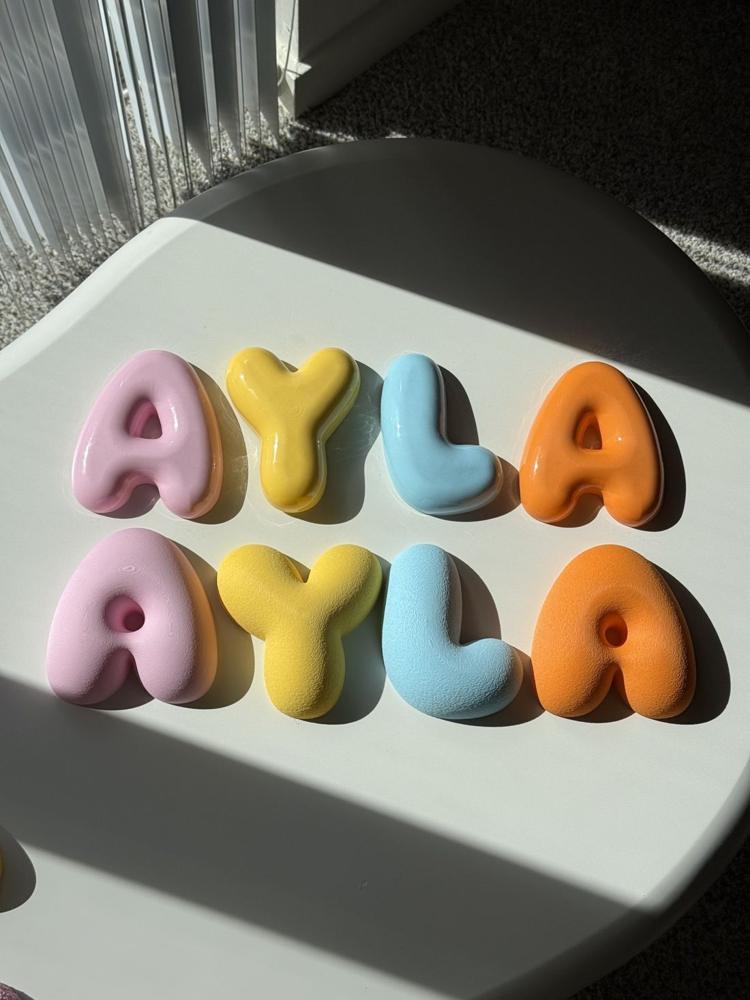 Two AYLA sets in pastel colors